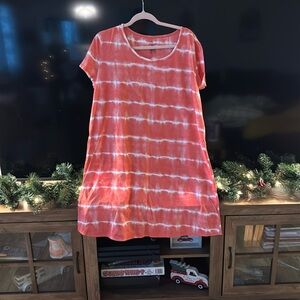 Woman’s NEW orange Nightgown Nightshirt large